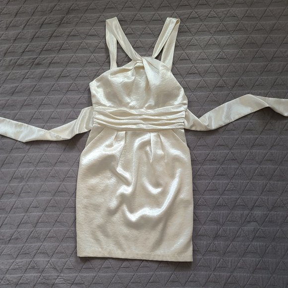 City triangles White/Cream Mini dress POCKETS! - Picture 1 of 4